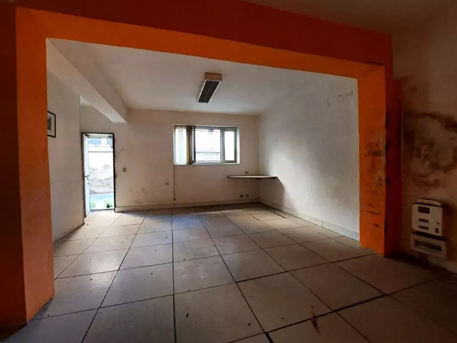 Immagine 4 di Negozio in vendita  in Via Antonio Pigafetta a Palermo