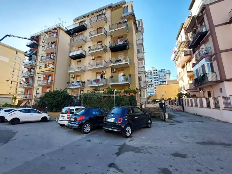 Immagine 1 di Negozio in vendita  in Via Antonio Pigafetta a Palermo