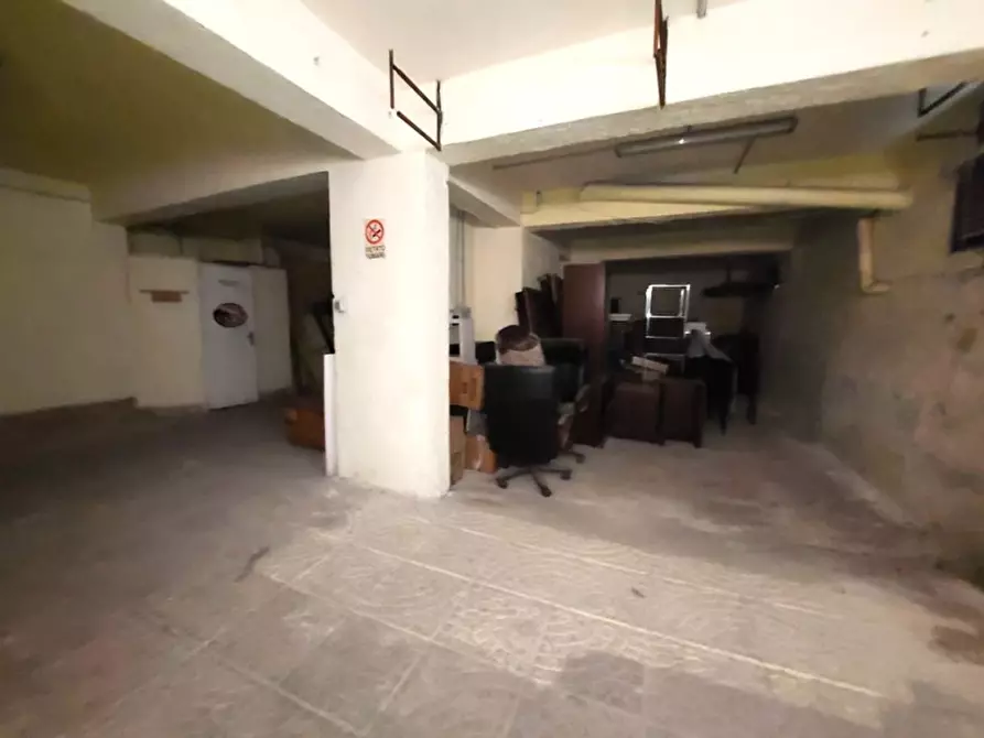 Immagine 13 di Negozio in vendita  in Via Antonio Pigafetta a Palermo