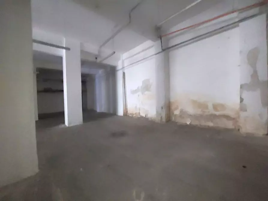 Immagine 3 di Negozio in vendita  in Via Maggiore Pietro Toselli a Palermo