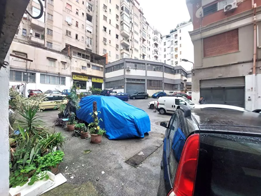 Immagine 5 di Negozio in vendita  in Via Maggiore Pietro Toselli a Palermo