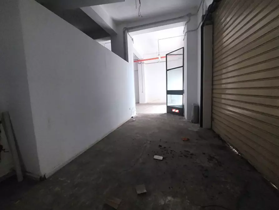 Immagine 8 di Negozio in vendita  in Via Maggiore Pietro Toselli a Palermo