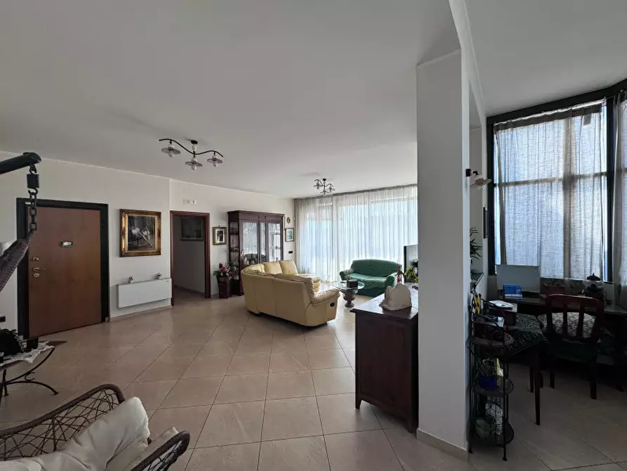 Immagine 5 di Appartamento in vendita  in Via delle Industrie a Scafati