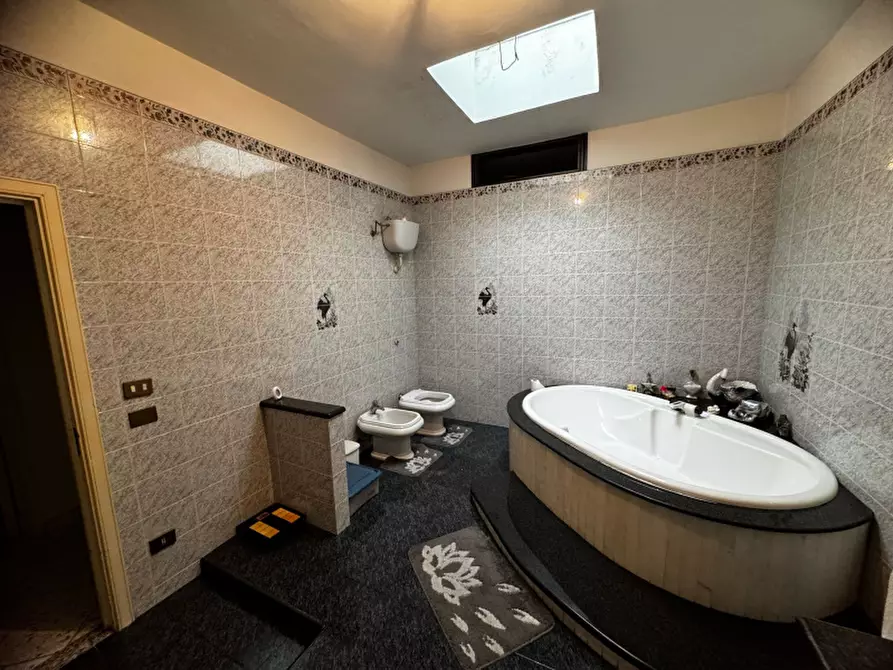 Immagine 17 di Palazzo in vendita  in Via Marchesa a Boscoreale