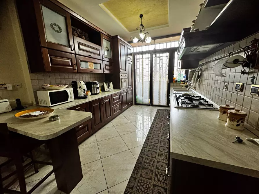 Immagine 9 di Palazzo in vendita  in Via Marchesa a Boscoreale