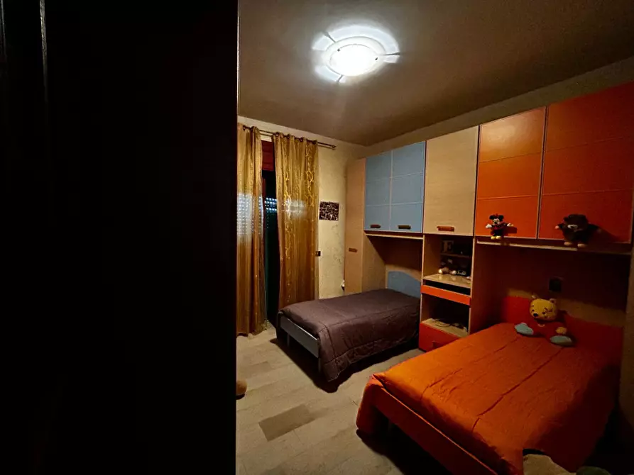 Immagine 11 di Palazzo in vendita  in Via Molinelle a Pompei