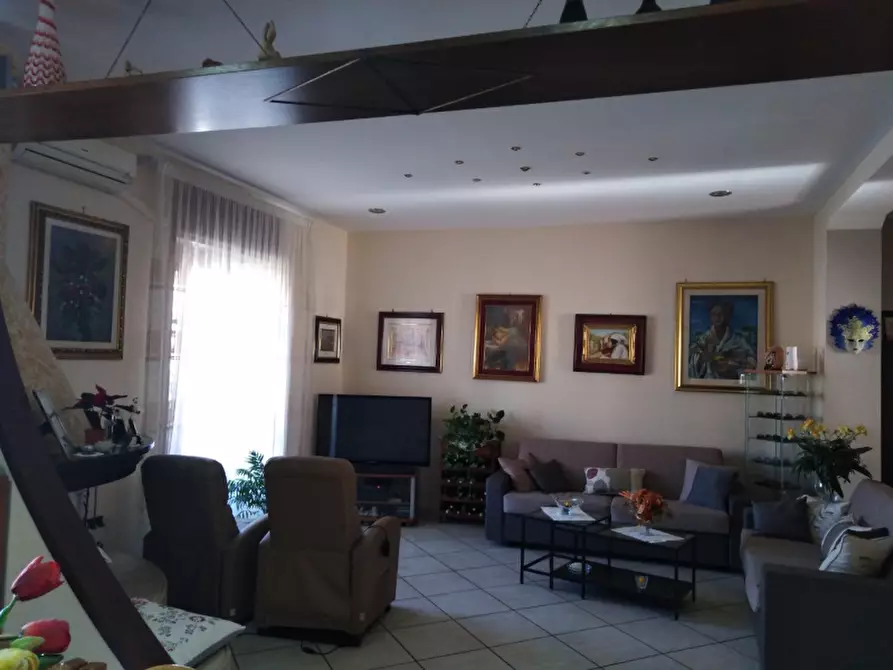 Immagine 1 di Appartamento in vendita  in Via Sant'Abbondio a Pompei