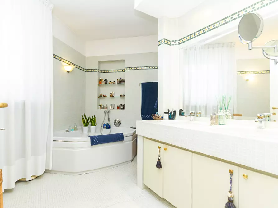 Immagine 17 di Villa in vendita  in Via Cafasse a Fiano