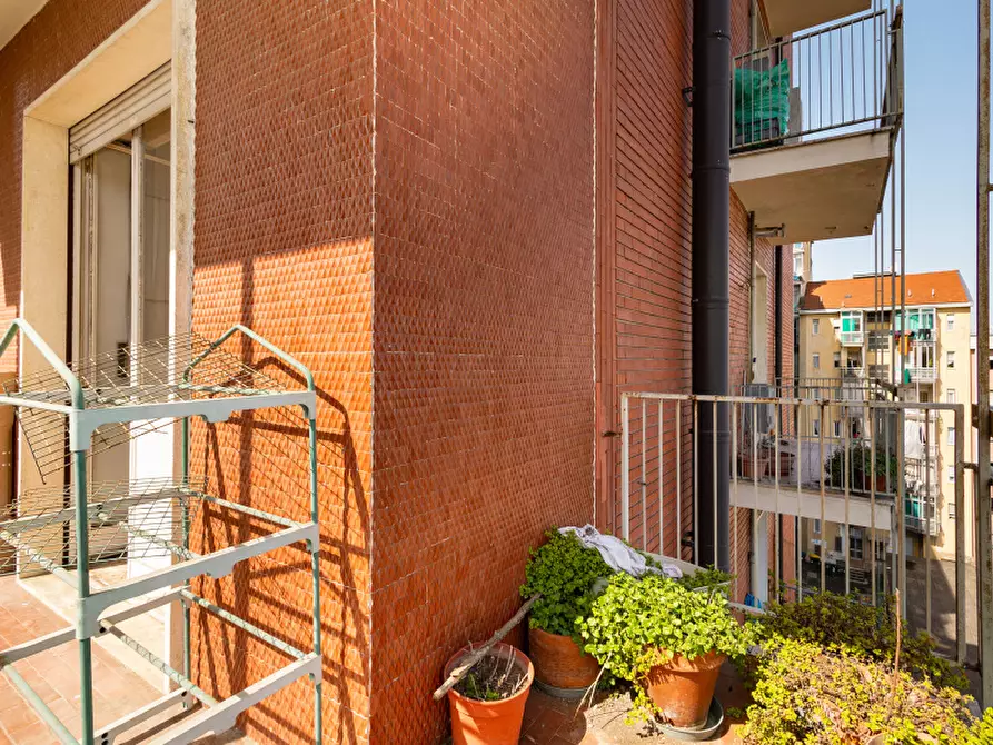 Immagine 20 di Appartamento in vendita  in Corso Traiano a Torino