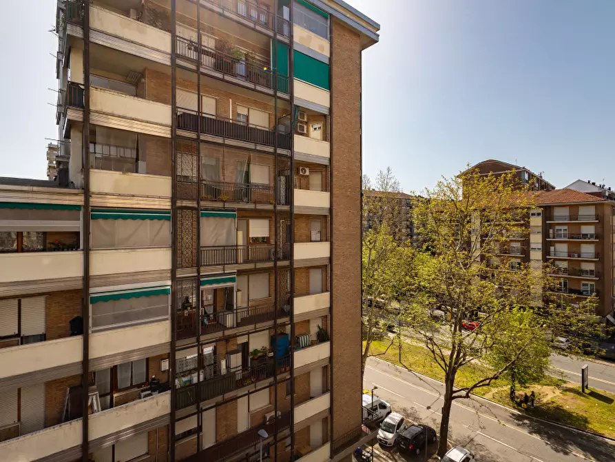 Immagine 21 di Appartamento in vendita  in Corso Traiano a Torino