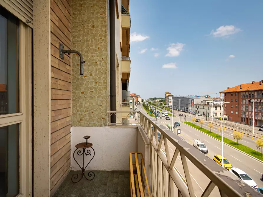 Immagine 11 di Appartamento in vendita  in Corso Venezia a Torino