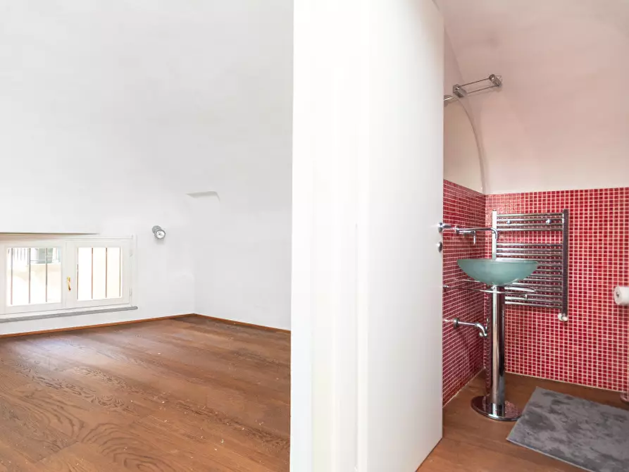Immagine 23 di Appartamento in affitto  in Via Cesare Battisti a Torino