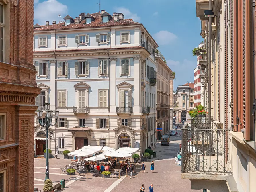 Immagine 30 di Appartamento in affitto  in Via Cesare Battisti a Torino