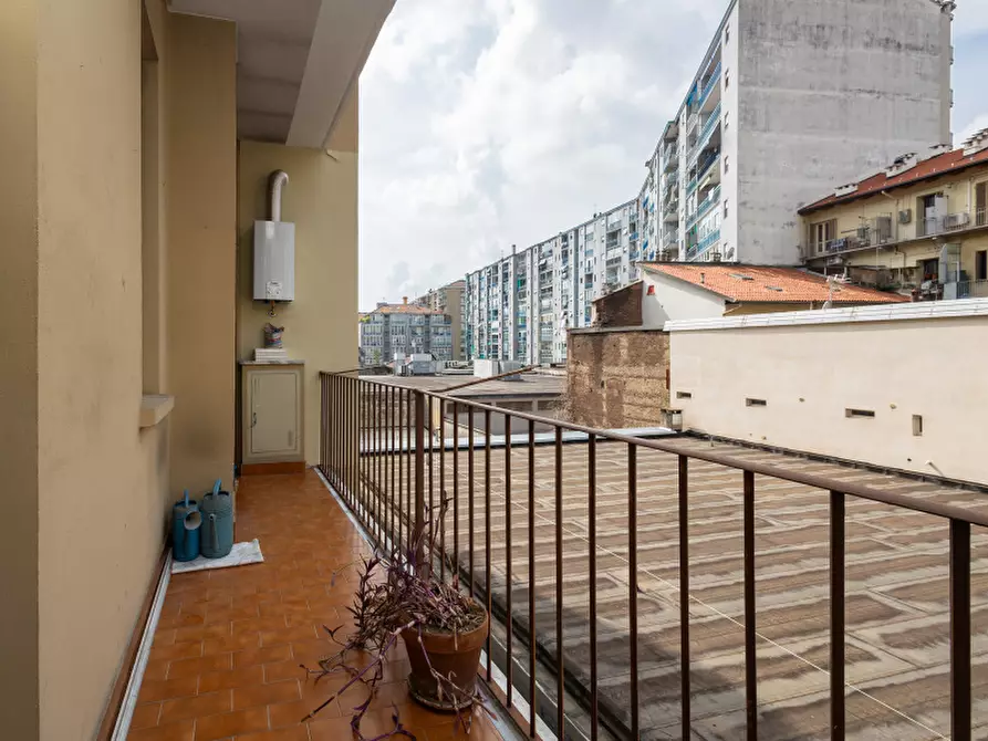 Immagine 7 di Appartamento in vendita  in Via Genova a Torino