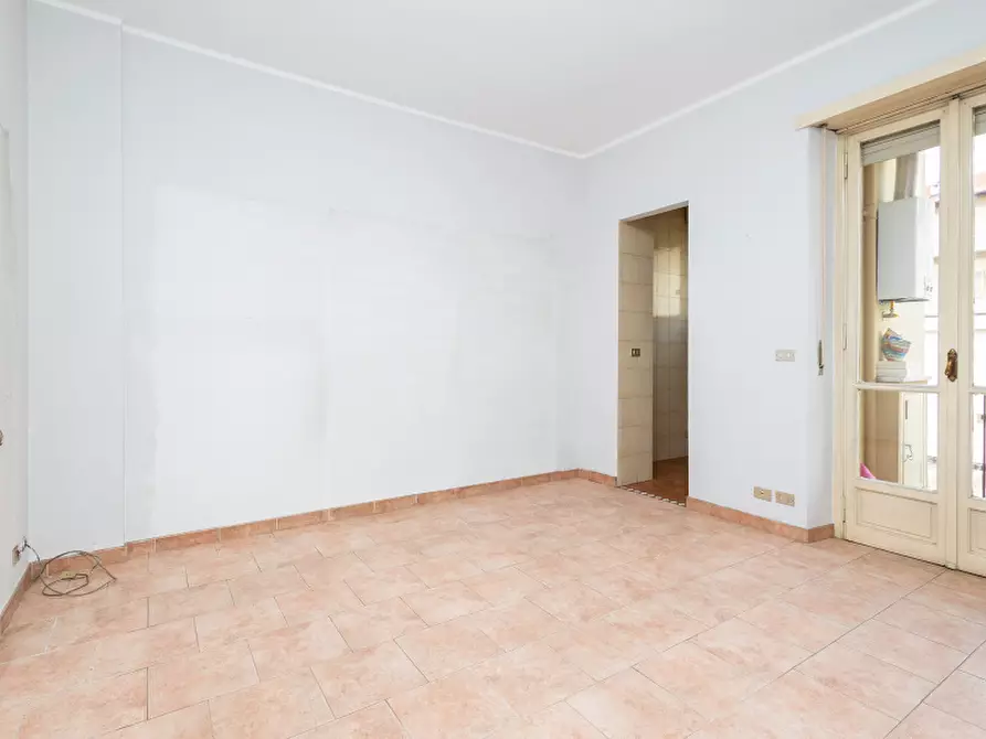 Immagine 9 di Appartamento in vendita  in Via Genova a Torino