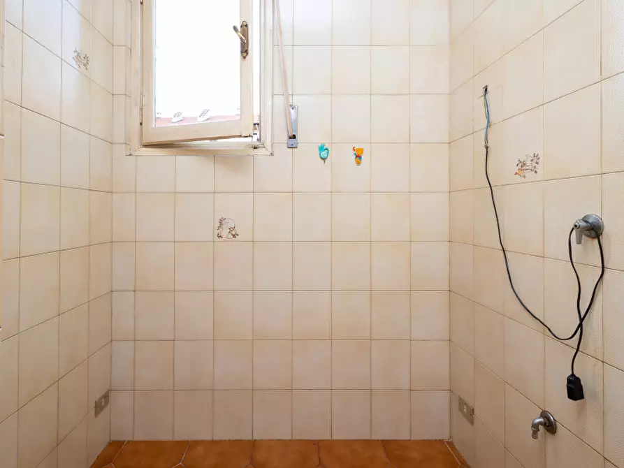 Immagine 11 di Appartamento in vendita  in Via Genova a Torino