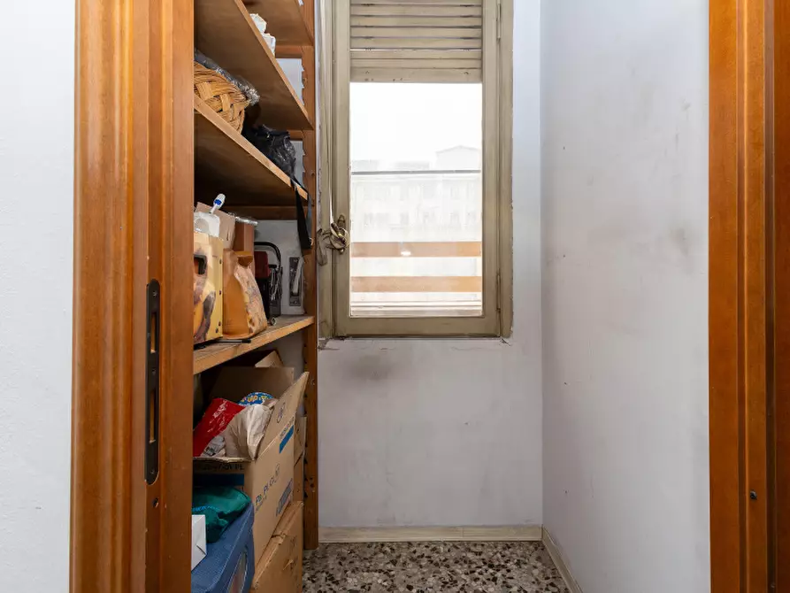 Immagine 28 di Appartamento in vendita  in Via Genova a Torino