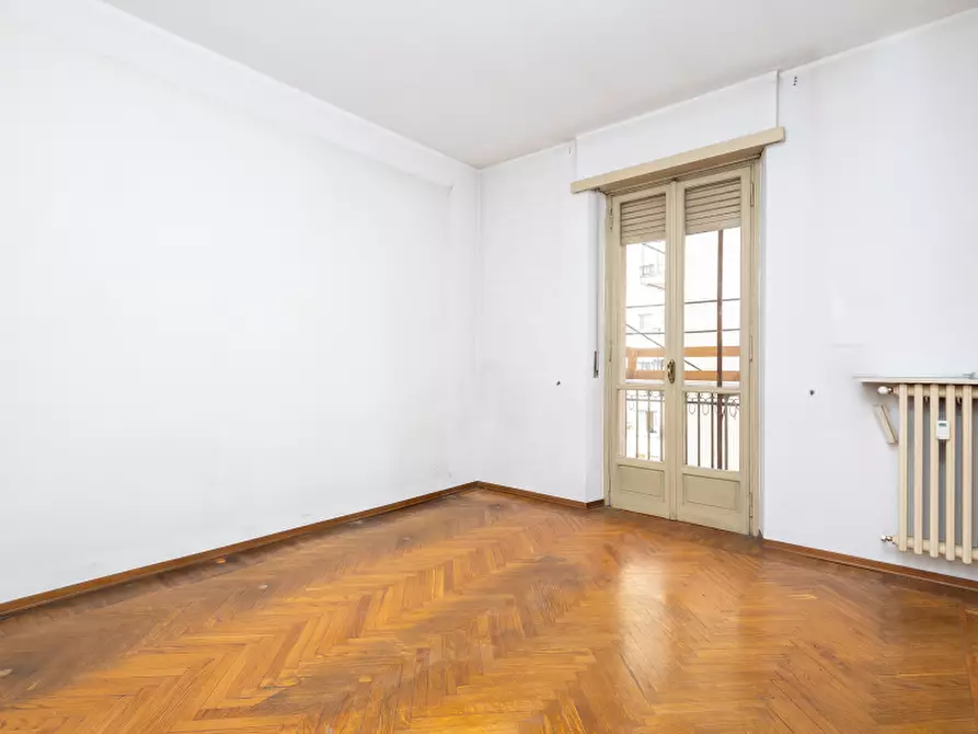Immagine 21 di Appartamento in vendita  in Via Genova a Torino