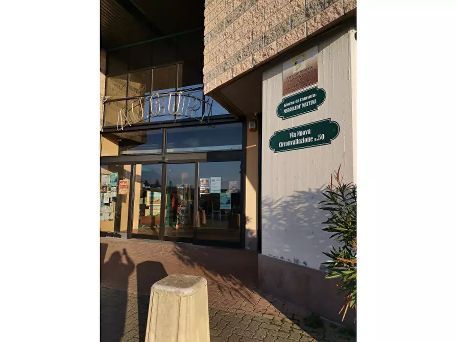Immagine 6 di Negozio in vendita  in Via Nuova Circonvallazione a Caluso
