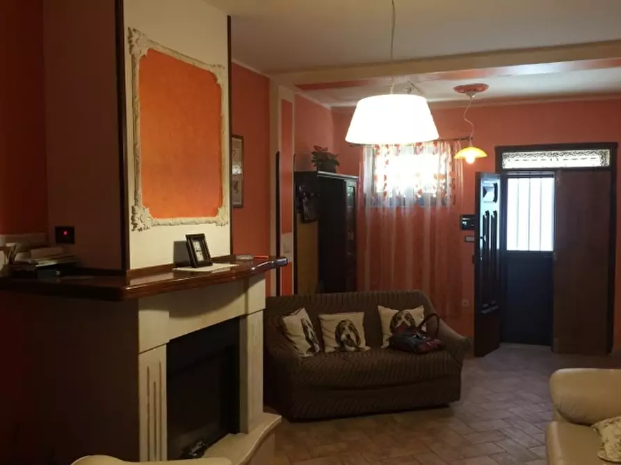 Immagine 2 di Appartamento in vendita  in Via Santa Barbara a Montesano Sulla Marcellana