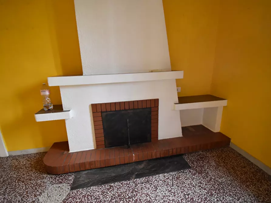 Immagine 9 di Villa in vendita  in Via Dante Alighieri a Montesano Sulla Marcellana