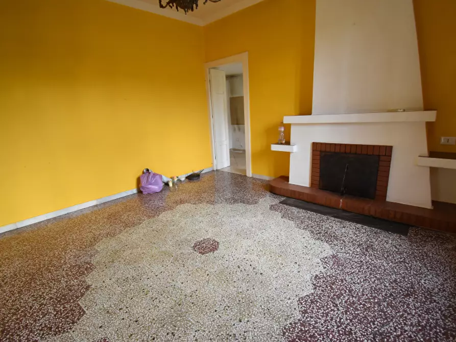 Immagine 10 di Villa in vendita  in Via Dante Alighieri a Montesano Sulla Marcellana