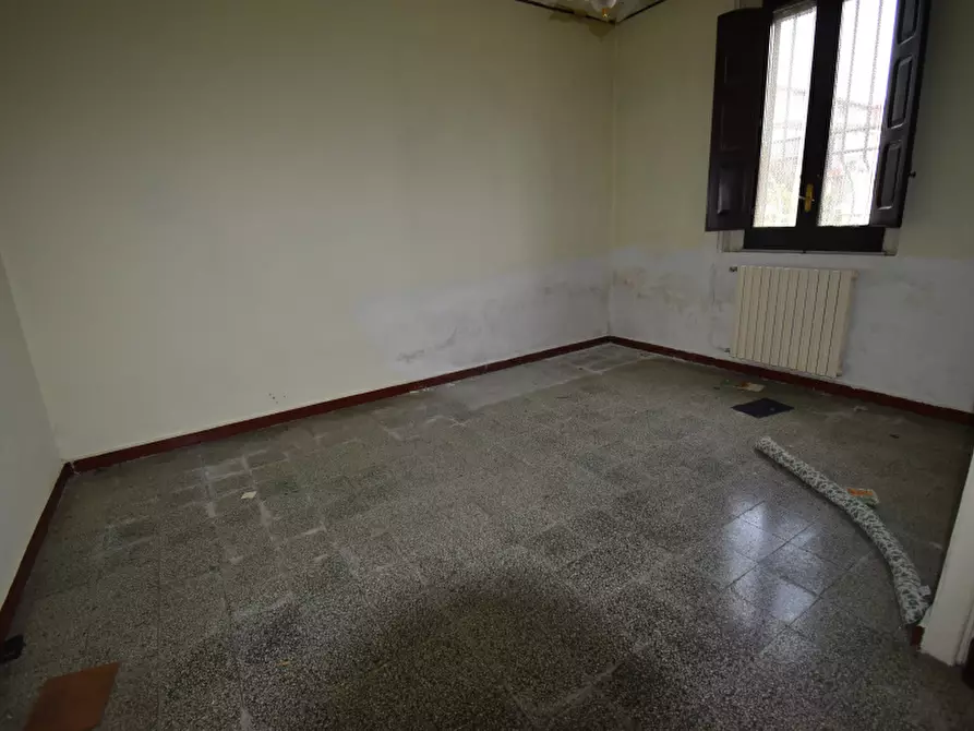 Immagine 3 di Villa in vendita  in Via Dante Alighieri a Montesano Sulla Marcellana