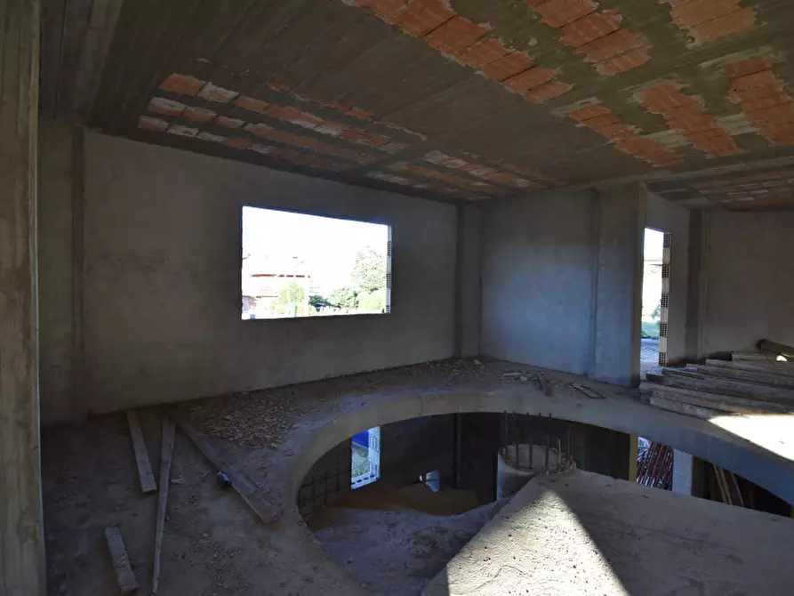 Immagine 10 di Palazzo in vendita  in Via Prato 3 a Teggiano