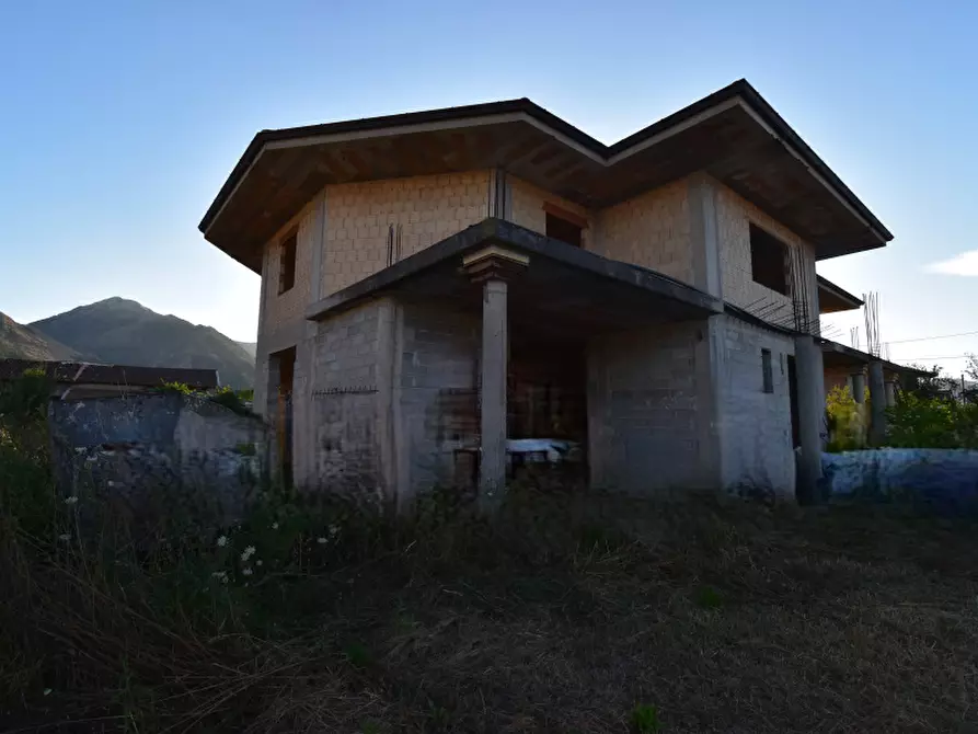 Immagine 22 di Palazzo in vendita  in Via Prato 3 a Teggiano