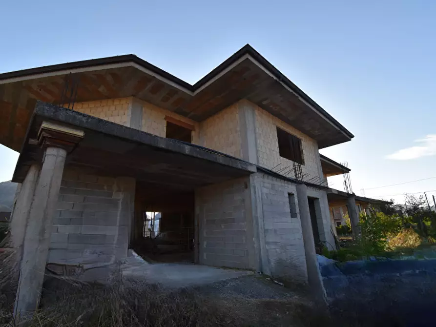 Immagine 3 di Palazzo in vendita  in Via Prato 3 a Teggiano