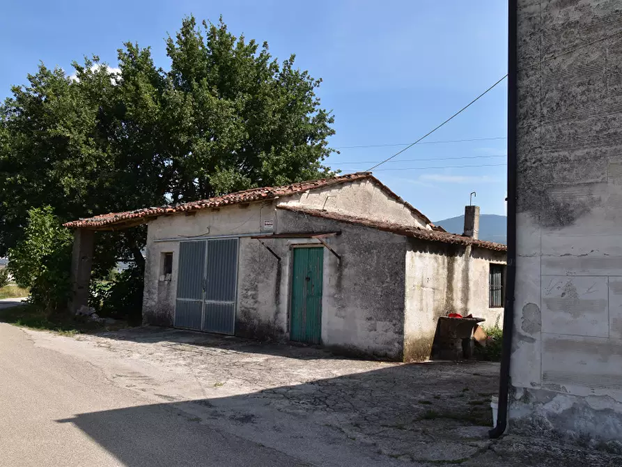 Immagine 4 di Palazzo in vendita  in Via Pedale a Sassano