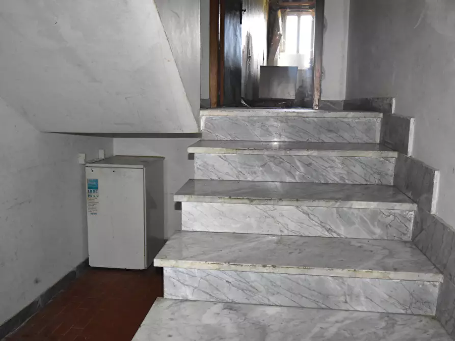 Immagine 18 di Palazzo in vendita  in Via Pedale a Sassano