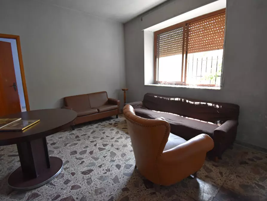 Immagine 22 di Palazzo in vendita  in Via Pedale a Sassano