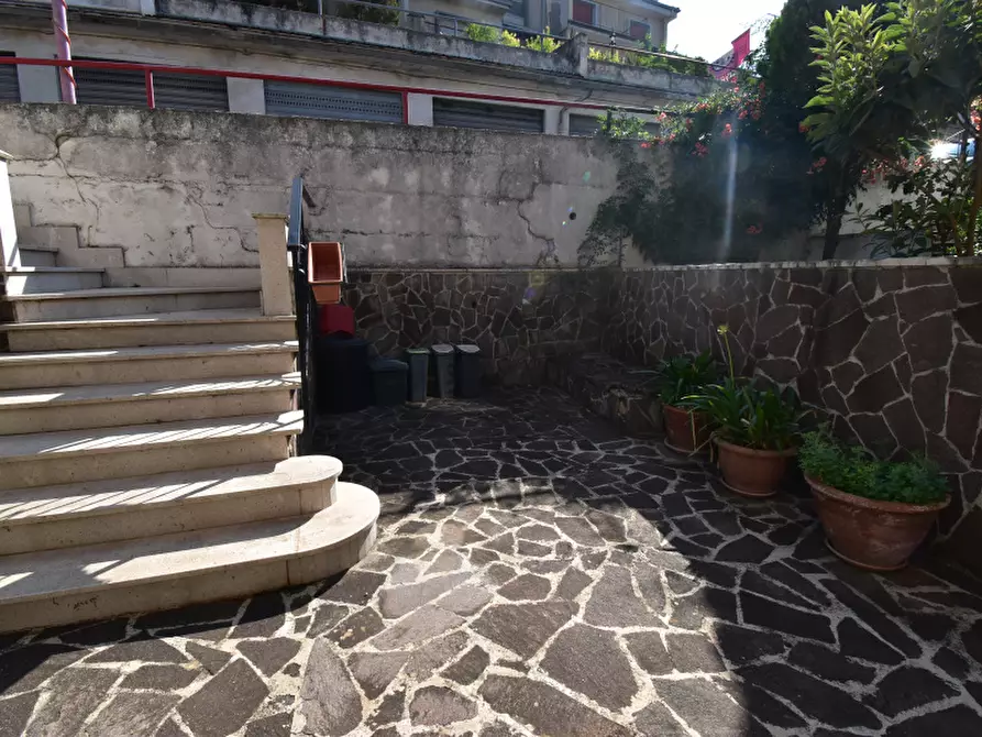 Immagine 5 di Villa in vendita  in Via Valle Mauro a Sala Consilina