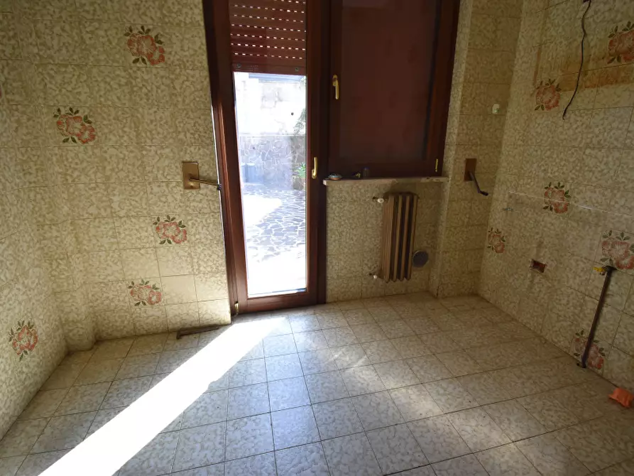 Immagine 7 di Villa in vendita  in Via Valle Mauro a Sala Consilina