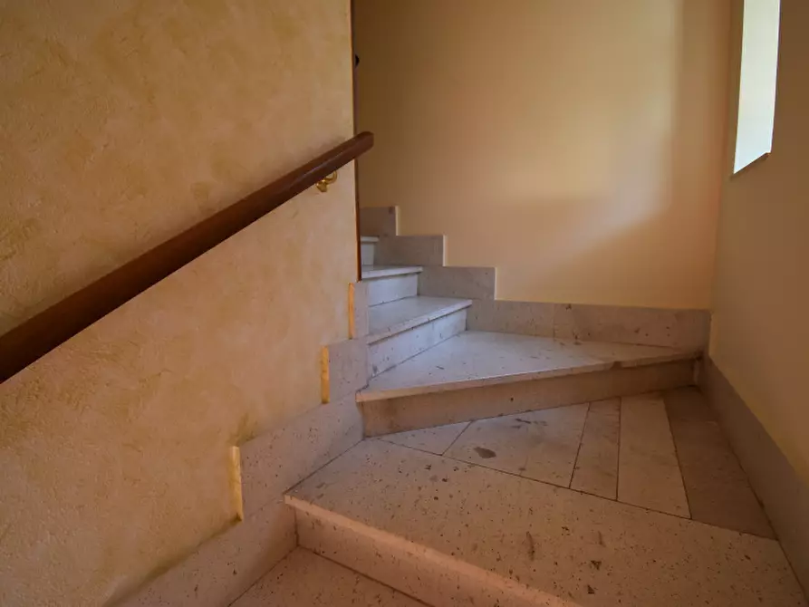 Immagine 27 di Villa in vendita  in Via Valle Mauro a Sala Consilina