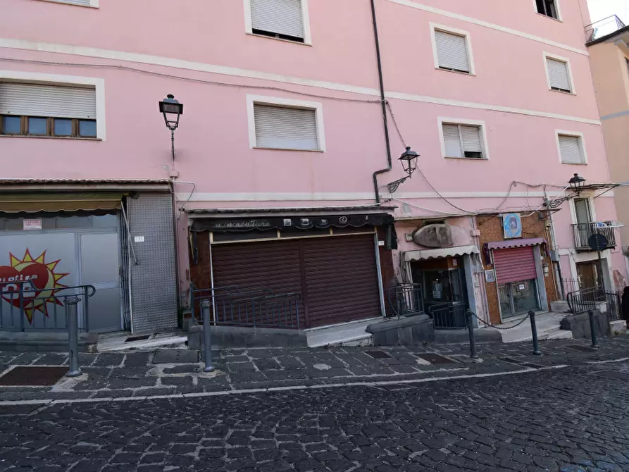 Immagine 7 di Negozio in vendita  in Via Giuseppe Garibaldi a Sala Consilina
