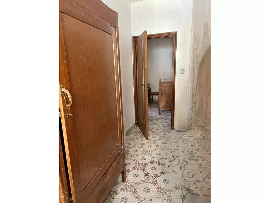Immagine 27 di Villa in vendita  in Via Grammatico a Sala Consilina
