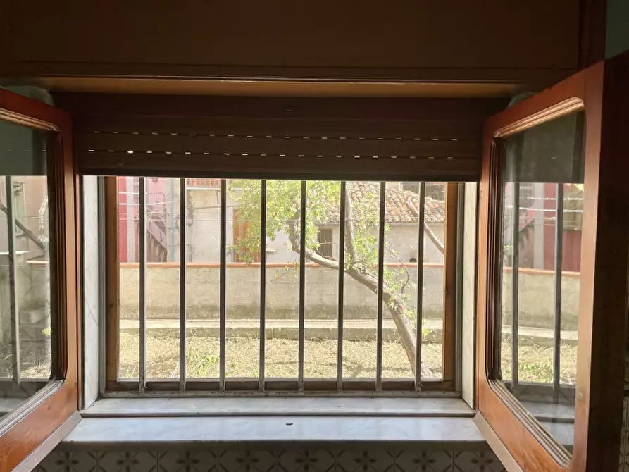 Immagine 21 di Villa in vendita  in Via Grammatico a Sala Consilina