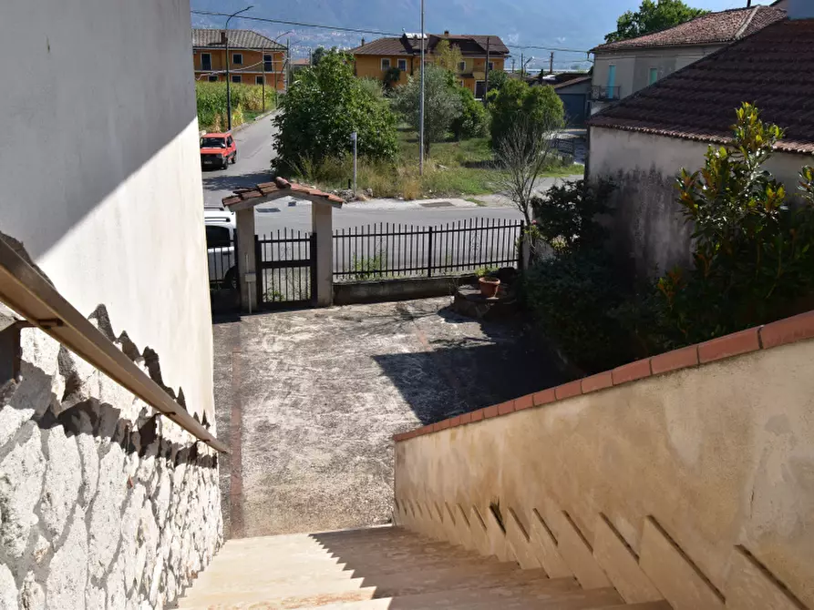 Immagine 6 di Villa in vendita  in Via Provinciale del Corticato a Teggiano