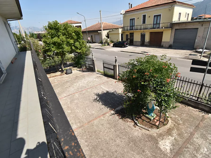 Immagine 18 di Villa in vendita  in Via Provinciale del Corticato a Teggiano