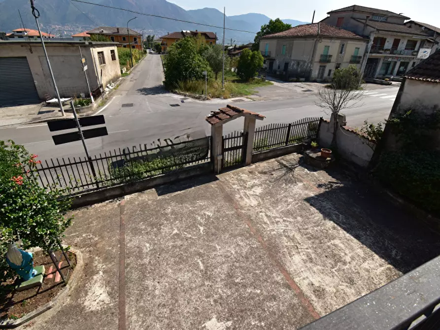 Immagine 19 di Villa in vendita  in Via Provinciale del Corticato a Teggiano