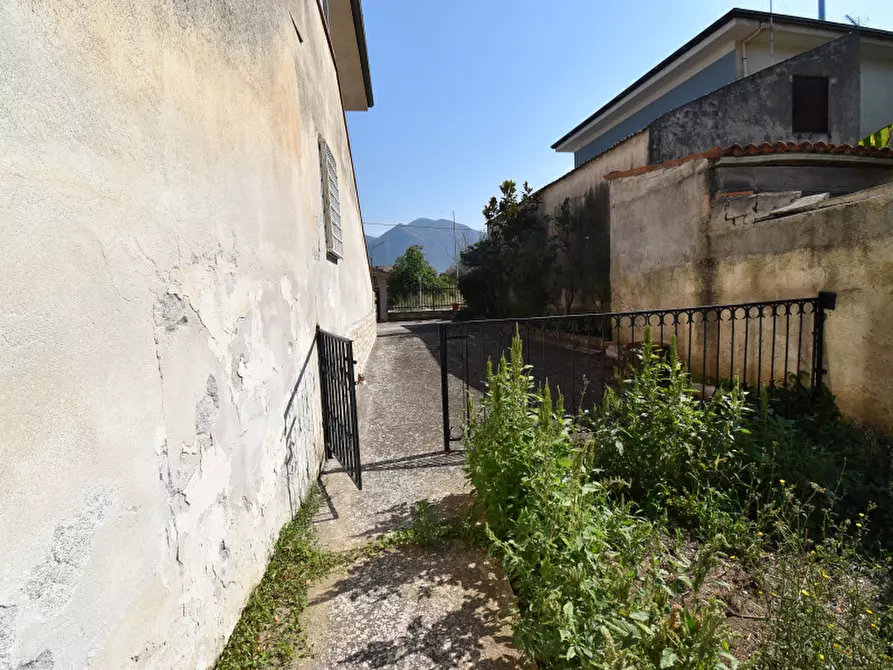 Immagine 27 di Villa in vendita  in Via Provinciale del Corticato a Teggiano