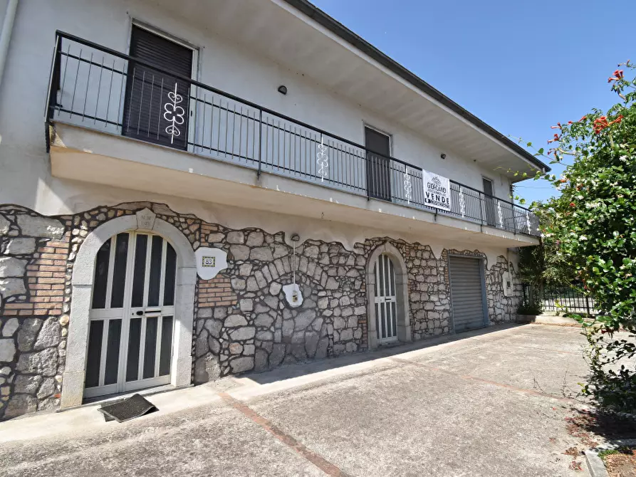 Immagine 30 di Villa in vendita  in Via Provinciale del Corticato a Teggiano