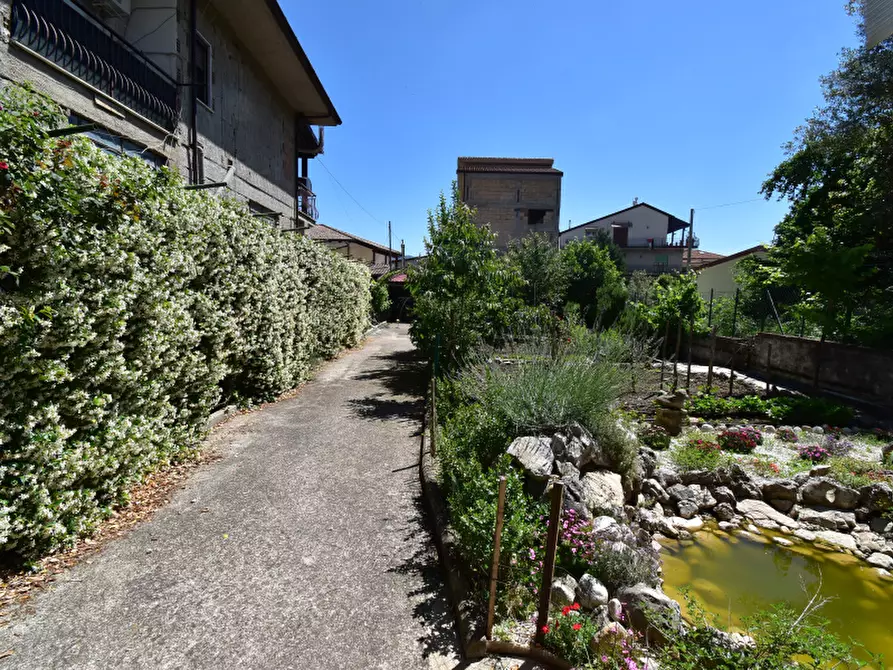 Immagine 2 di Villa in vendita  in Via Croce a Sassano