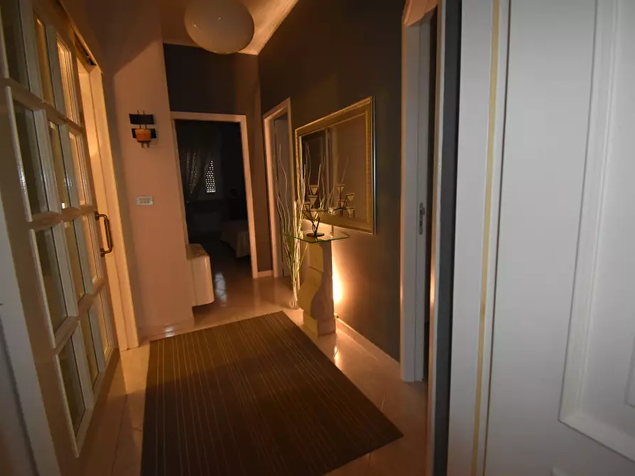 Immagine 11 di Villa in vendita  in Via Croce a Sassano