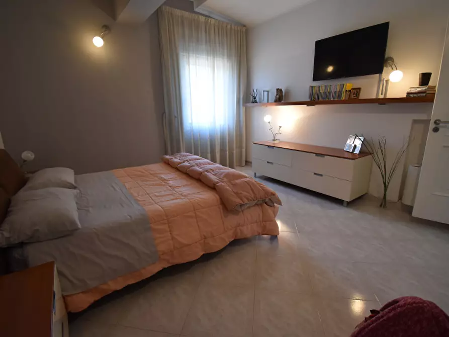 Immagine 14 di Villa in vendita  in Via Croce a Sassano