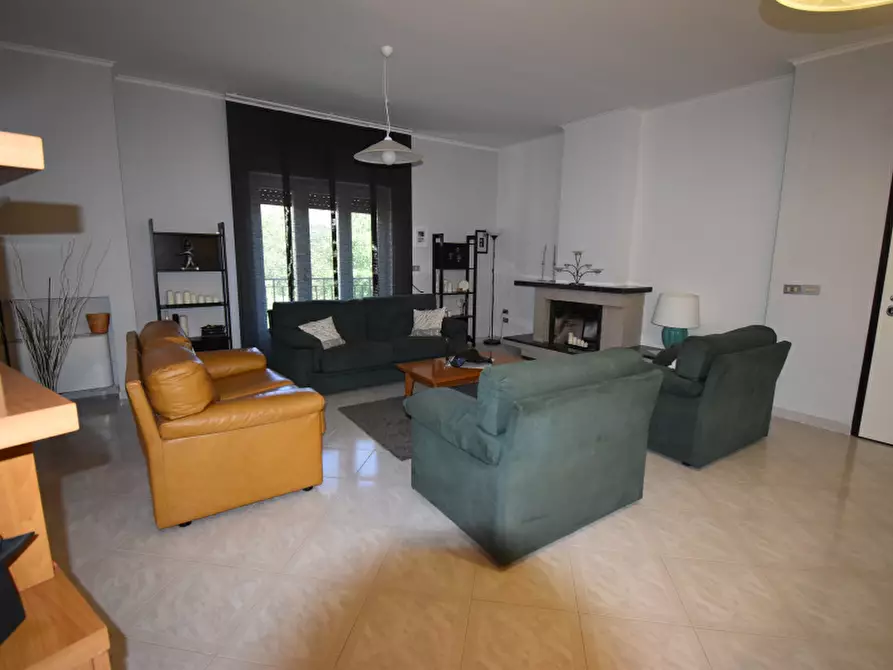 Immagine 17 di Villa in vendita  in Via Croce a Sassano