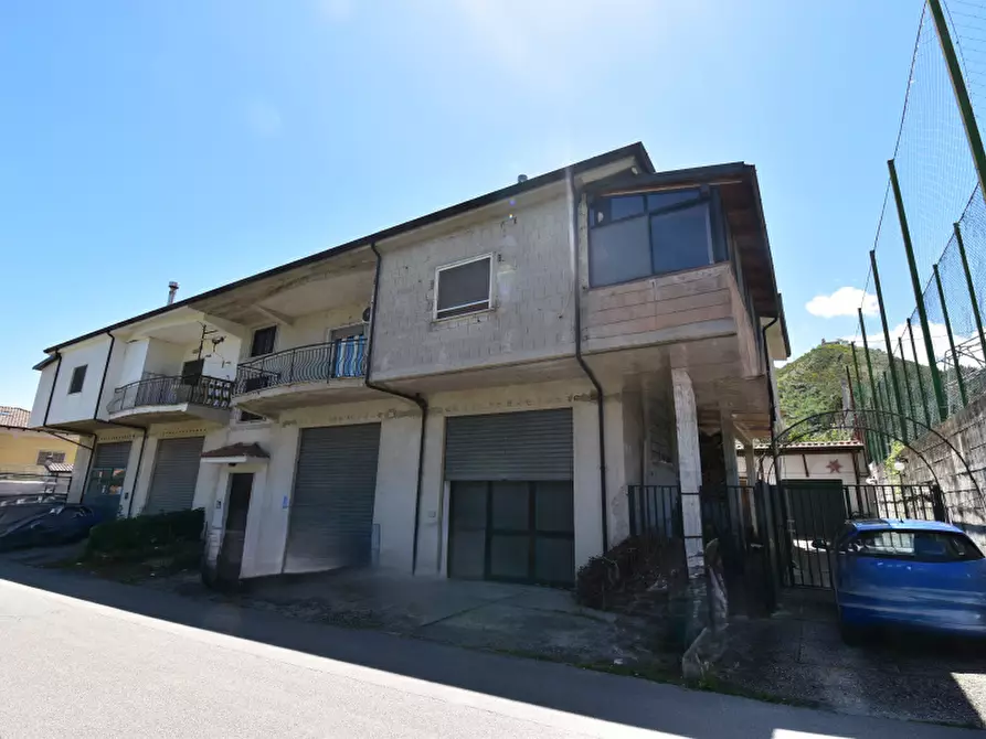 Immagine 23 di Villa in vendita  in Via Croce a Sassano