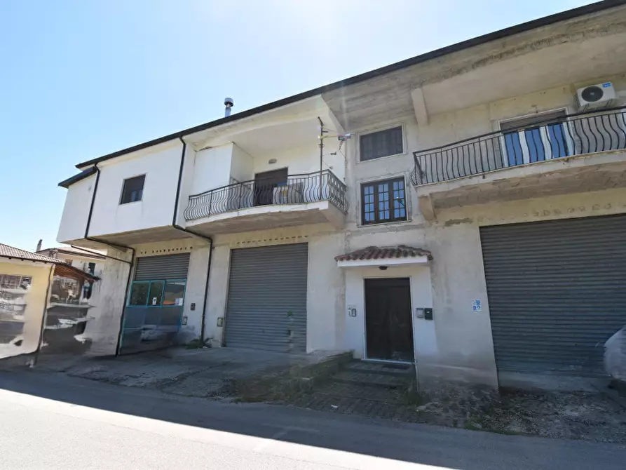 Immagine 1 di Villa in vendita  in Via Croce a Sassano